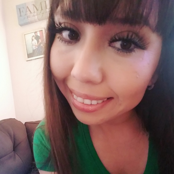 Poshmark profile picture for @marijabel